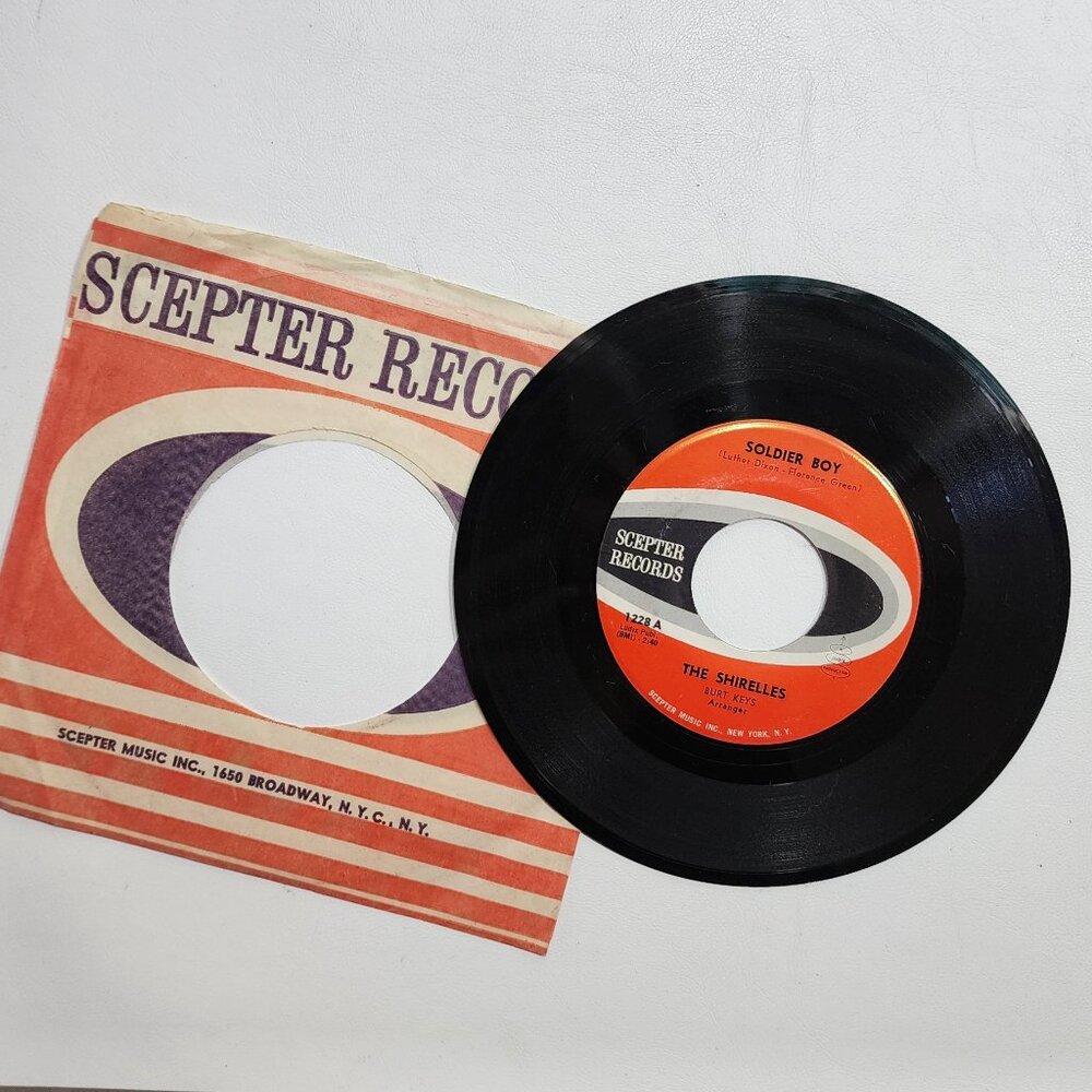 The Shirelles - Soldier Boy & Love Is A Swingin’ Thing 1962 45RPM Vinyl RAR DISC